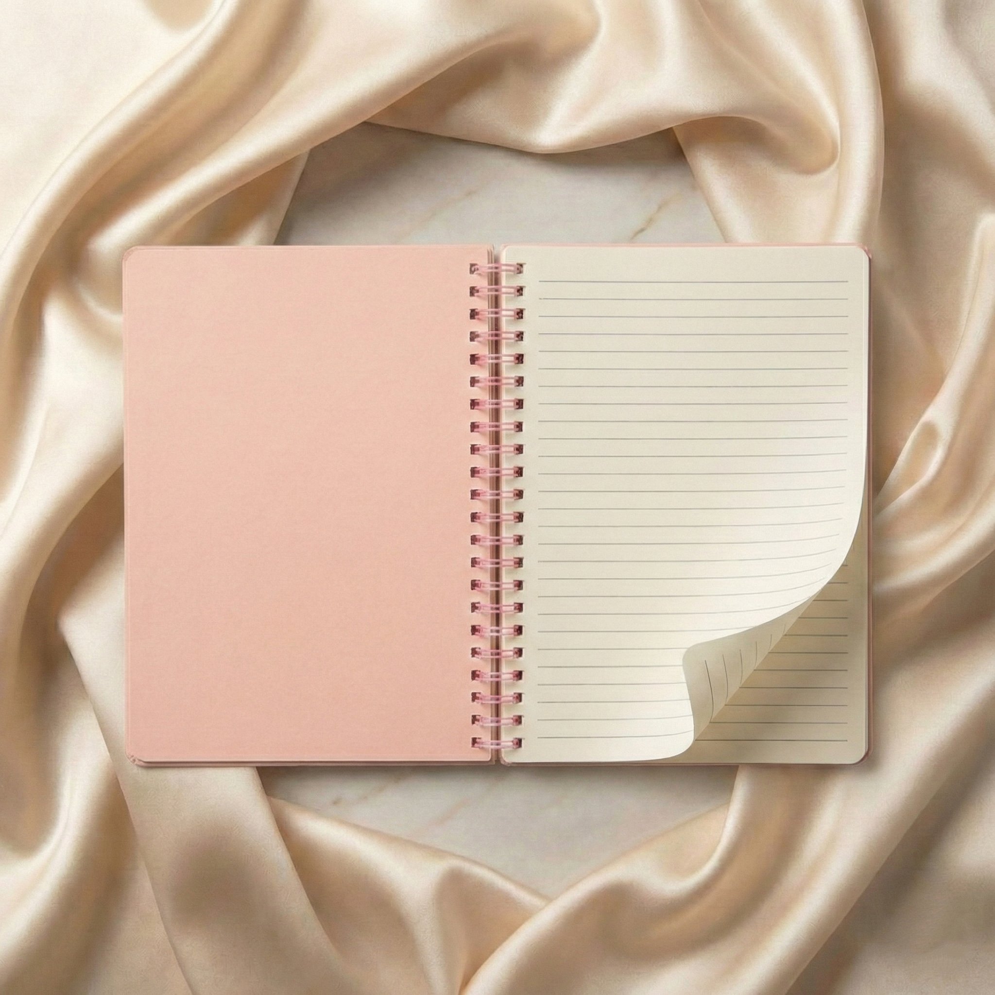 Vertical Laptop Stand - Buku Catatan Spiral Pink dengan Kalender,
