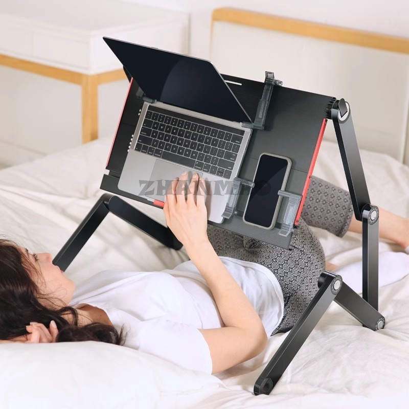 Desk Setup Laptop - Berbaring Datar Di Tempat Tidur, Meja